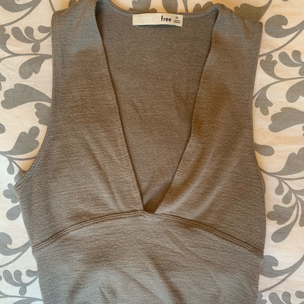 Wilfred crop top.